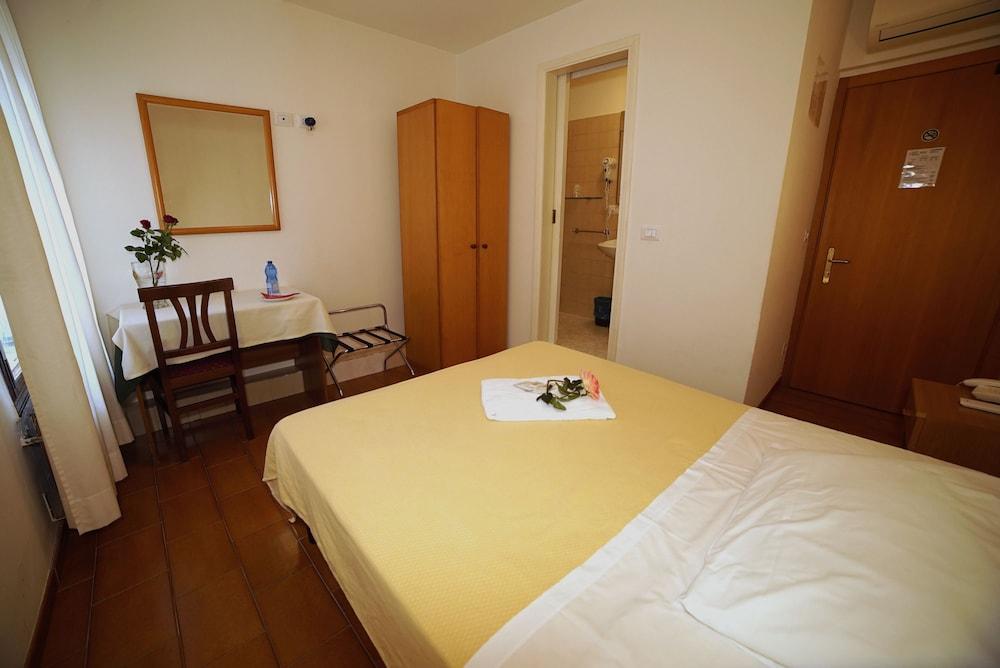 Hotel Canada Venesia Bagian luar foto