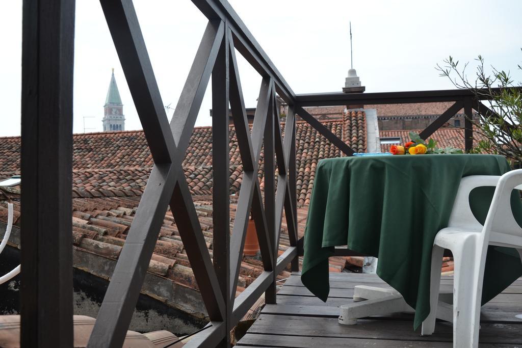 Hotel Canada Venesia Bagian luar foto