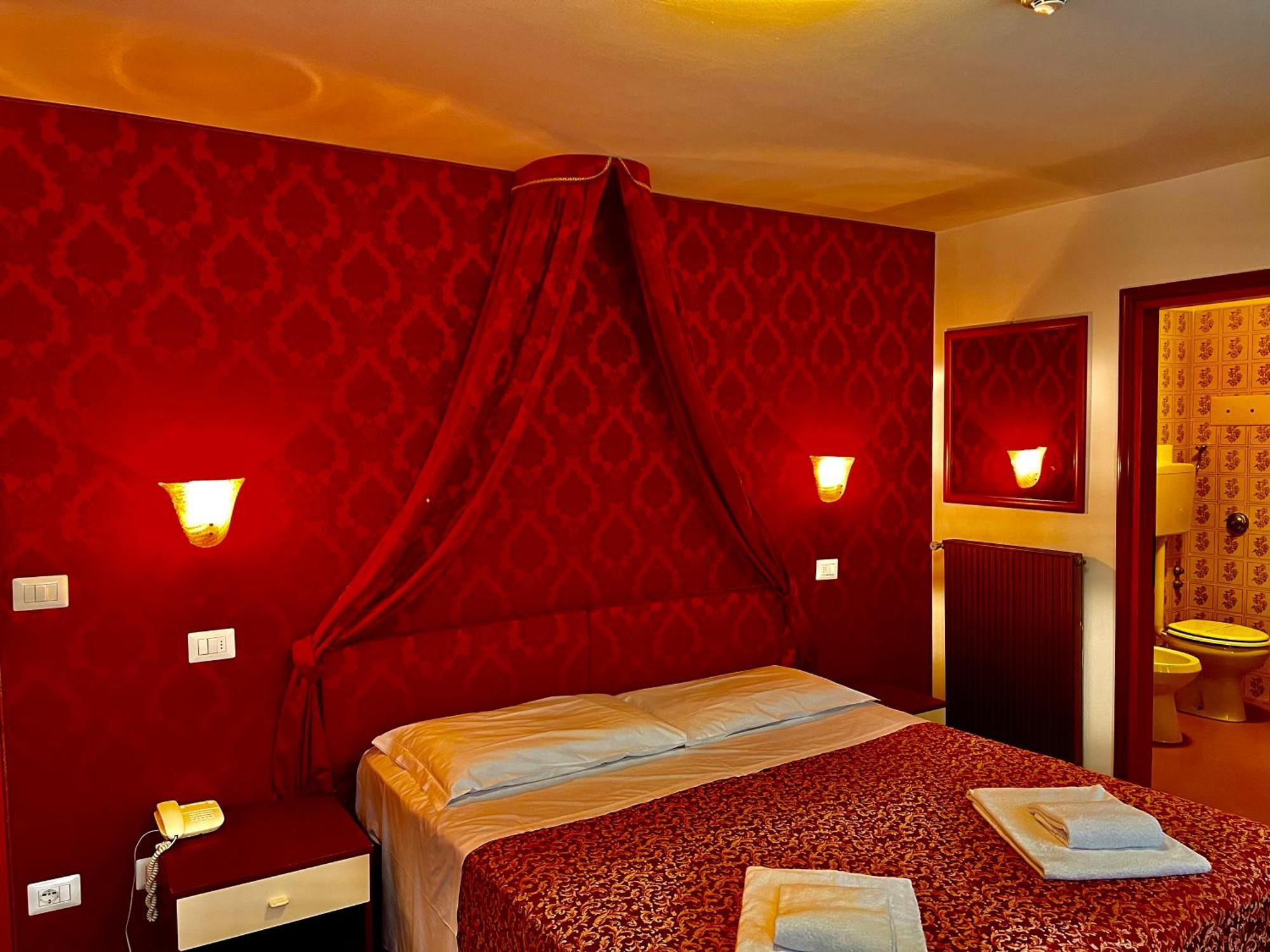 Hotel Canada Venesia Bagian luar foto