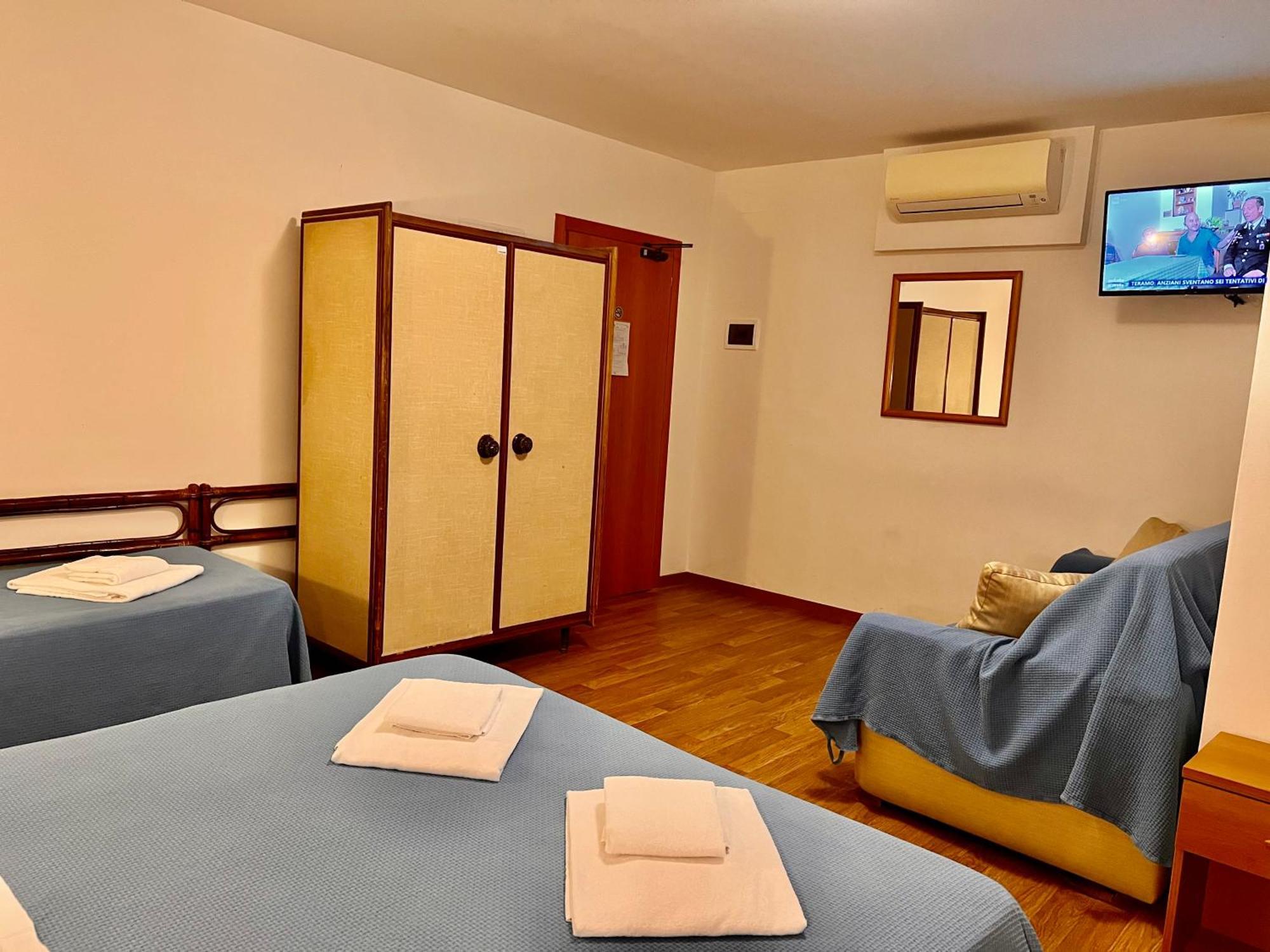 Hotel Canada Venesia Bagian luar foto