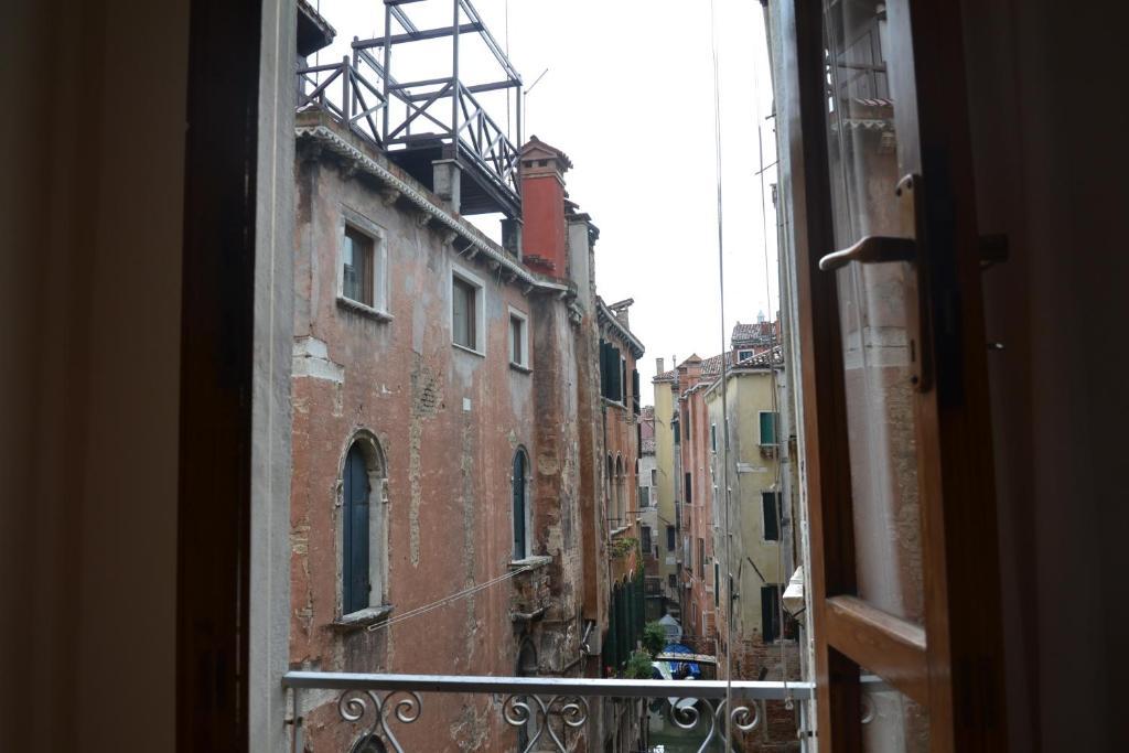 Hotel Canada Venesia Bagian luar foto